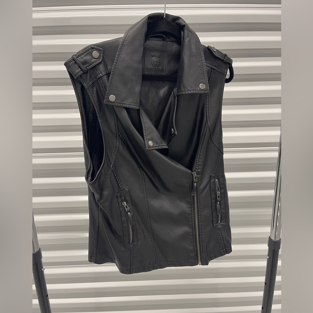 Max Studio Vegan Leather Zip-Up Biker Vest XL